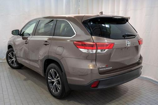 2017 Toyota Highlander LE Plus