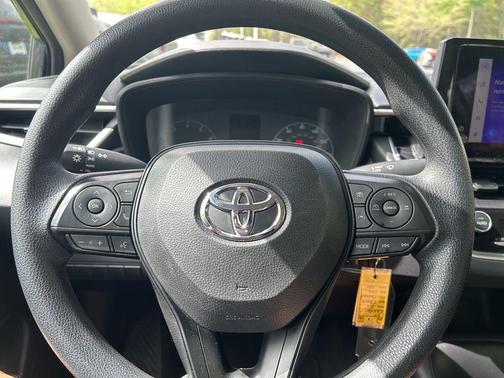 Underground 2025 Toyota Corolla LE