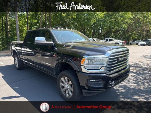 Diamond Black Crystal Pearlcoat 2022 RAM 3500 Longhorn