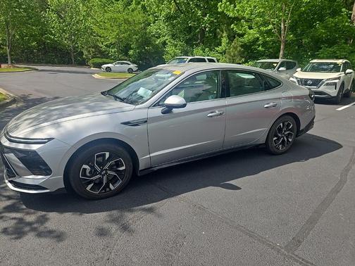 Aero Silver 2025 Hyundai SONATA SEL