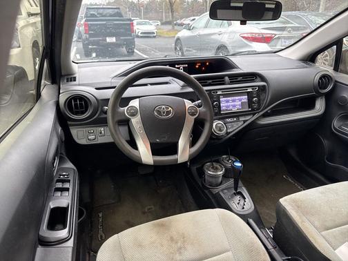 2016 Toyota Prius c One