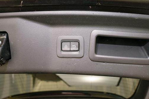 Jet Black Mica 2025 Mazda CX-70 3.3 Turbo Preferred Package