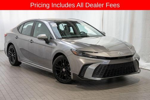 Heavy Metal 2025 Toyota Camry SE