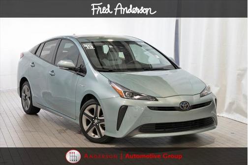 2019 Toyota Prius XLE