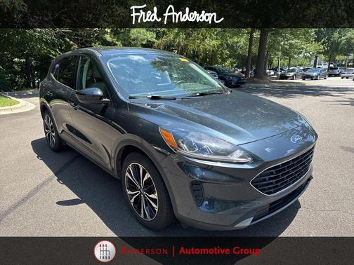 2022 Ford Escape SE