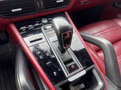 2019 Porsche Cayenne Cayenne