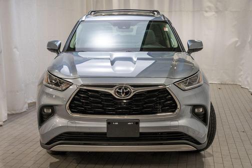 2022 Toyota Highlander Platinum