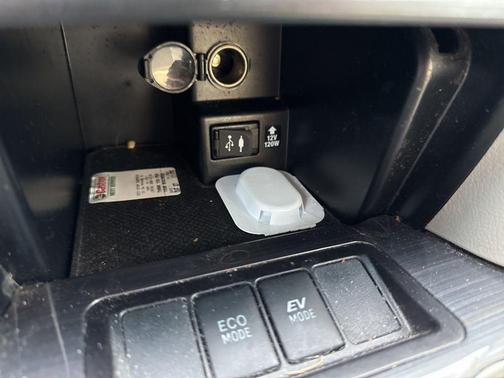 2014 Toyota Camry Hybrid SE