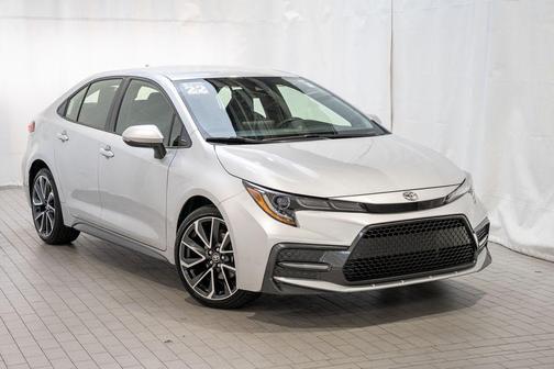 Classic Silver Metallic 2022 Toyota Corolla SE