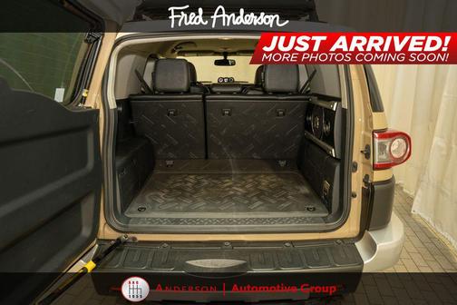 2014 Toyota FJ Cruiser Base