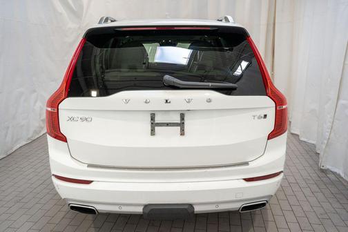 2019 Volvo XC90 T6 Momentum
