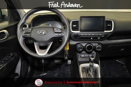 2023 Hyundai VENUE SEL