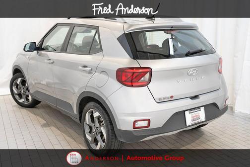 2023 Hyundai VENUE SEL