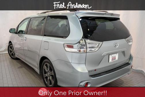 2020 Toyota Sienna SE