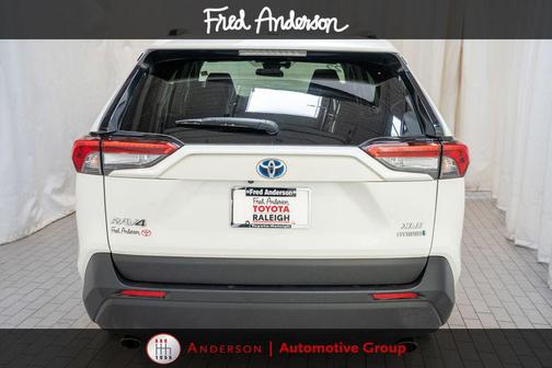 Blizzard Pearl 2022 Toyota RAV4 Hybrid XLE Premium