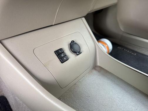 2011 Toyota Prius IV