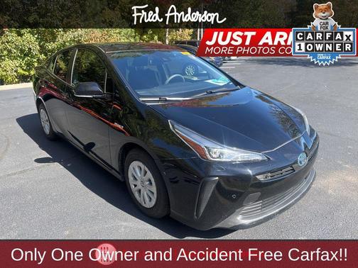 2020 Toyota Prius LE