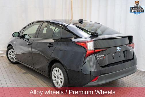 2020 Toyota Prius LE