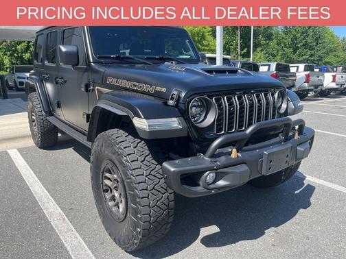 Black Clearcoat 2023 Jeep Wrangler Rubicon 392
