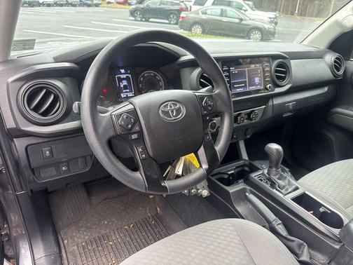 2022 Toyota Tacoma SR