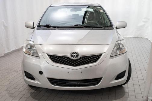 2012 Toyota Yaris SE
