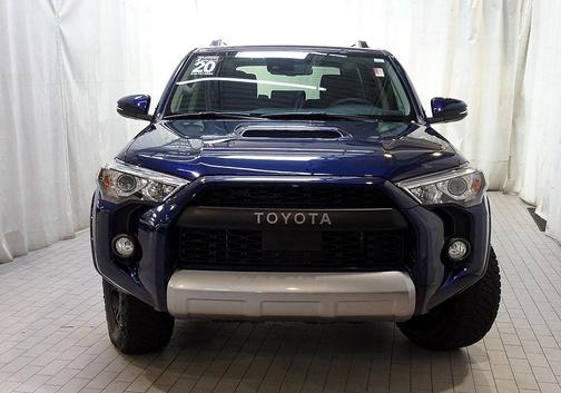 Photo 4 of 22 of 2020 Toyota 4Runner Sport