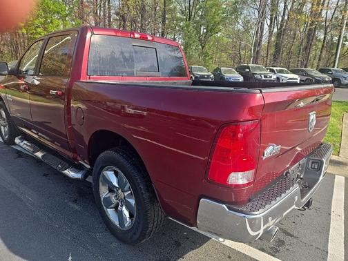 Delmonico Red Pearlcoat 2016 RAM 1500 Big Horn