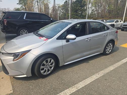 Classic Silver Metallic 2024 Toyota Corolla LE
