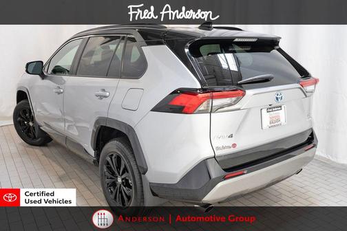 2024 Toyota RAV4 Hybrid SE