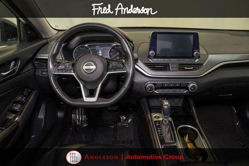 Glacier White 2024 Nissan Altima SR FWD