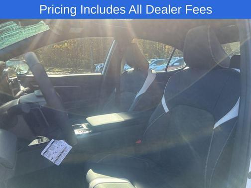 Ice Cap 2026 Toyota Camry SE