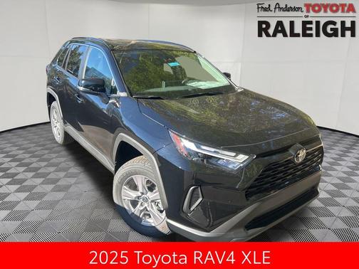 2025 Toyota RAV4 XLE