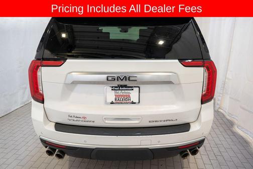 White Frost Tricoat 2023 GMC Yukon Denali