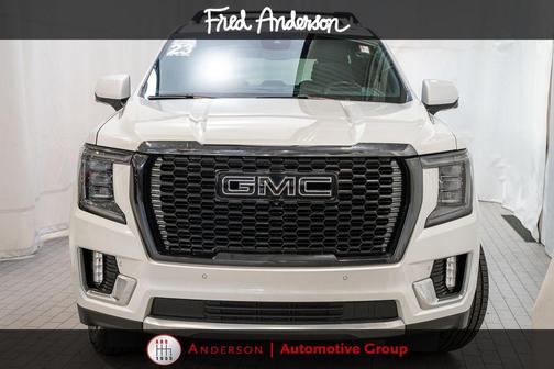 White Frost Tricoat 2023 GMC Yukon Denali