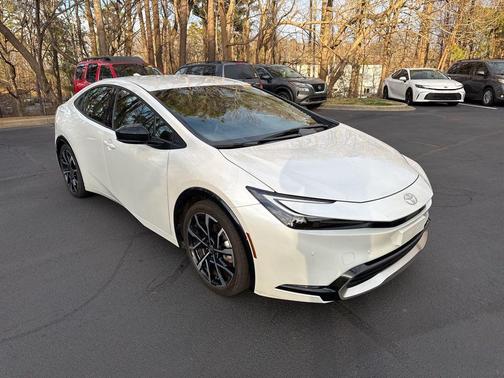 2025 Toyota Prius Plug-In Hybrid XSE