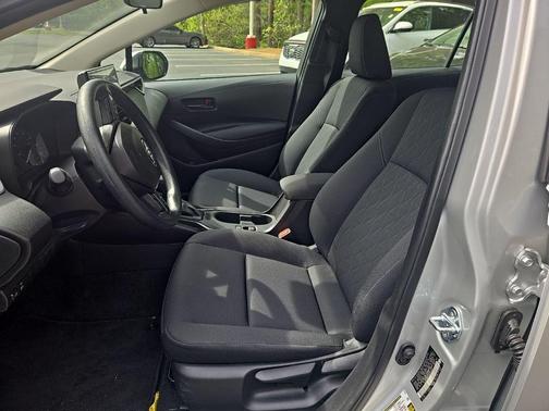 Classic Silver Metallic 2025 Toyota Corolla LE