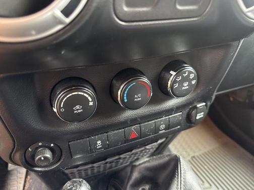 2013 Jeep Wrangler Sahara