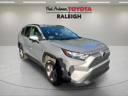 2024 Toyota RAV4 XLE