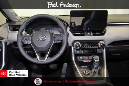 2025 Toyota RAV4 Hybrid SE