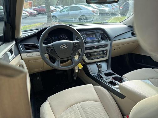 2015 Hyundai SONATA Sport