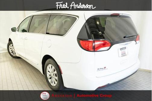 2018 Chrysler Pacifica Touring-L