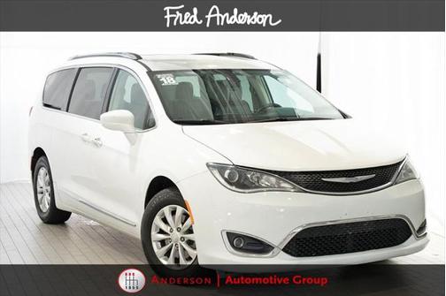 2018 Chrysler Pacifica Touring-L