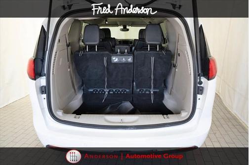 2018 Chrysler Pacifica Touring-L