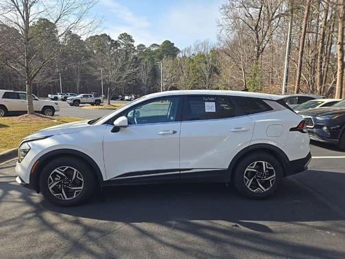 2024 Kia Sportage LX