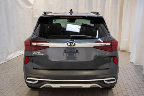 Gravity Gray 2021 Kia Seltos S
