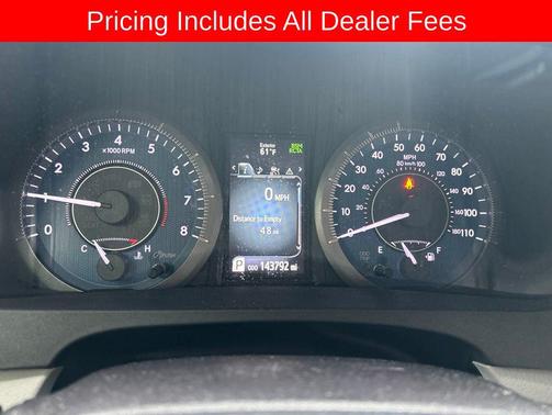 Celestial Silver Metallic 2019 Toyota Sienna XLE