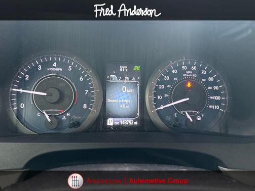 Celestial Silver Metallic 2019 Toyota Sienna XLE