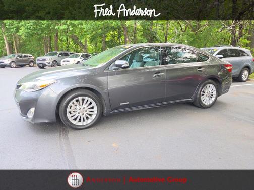 Magnetic Gray Metallic 2013 Toyota Avalon Hybrid XLE Touring