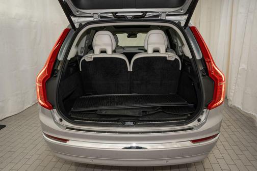 2023 Volvo XC90 B6 Ultimate 7-Seater