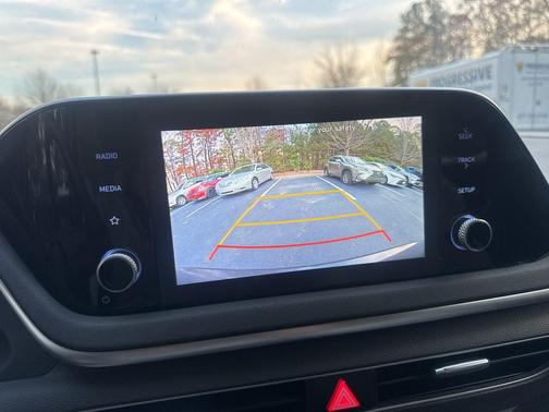 2021 Hyundai SONATA SE